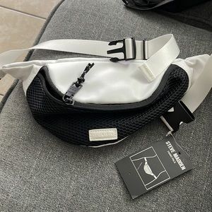 Steve Madden Fanny pack